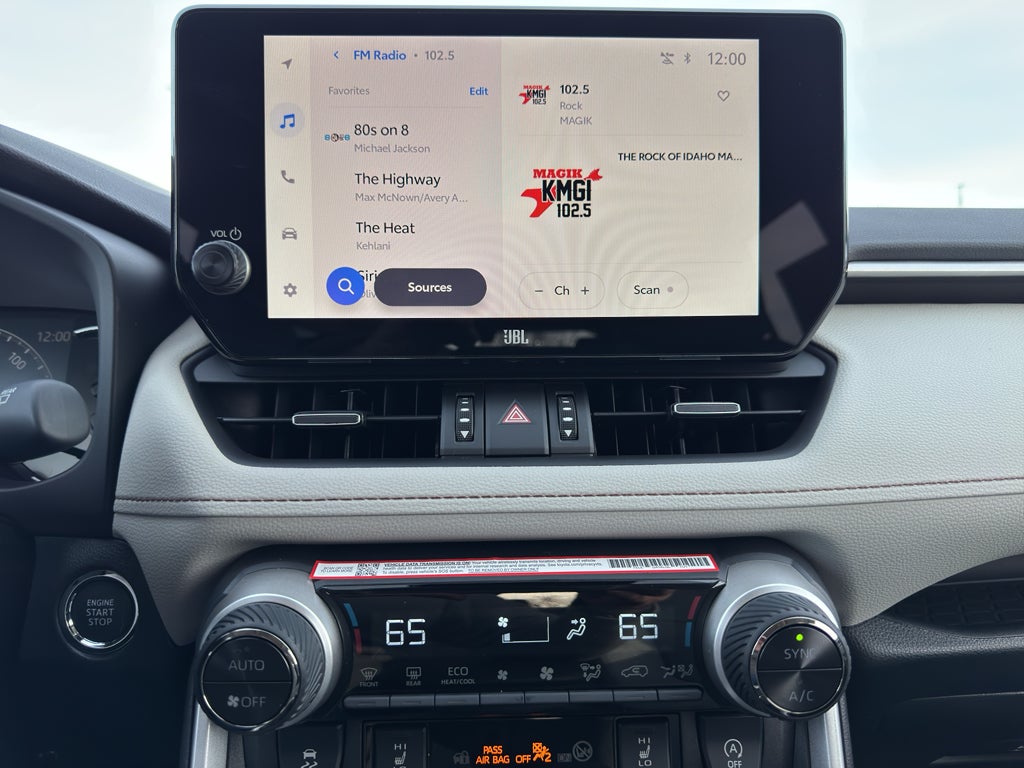 2025 Toyota RAV4 XLE Premium