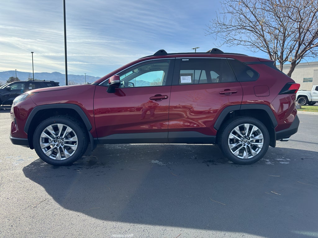 2025 Toyota RAV4 XLE Premium
