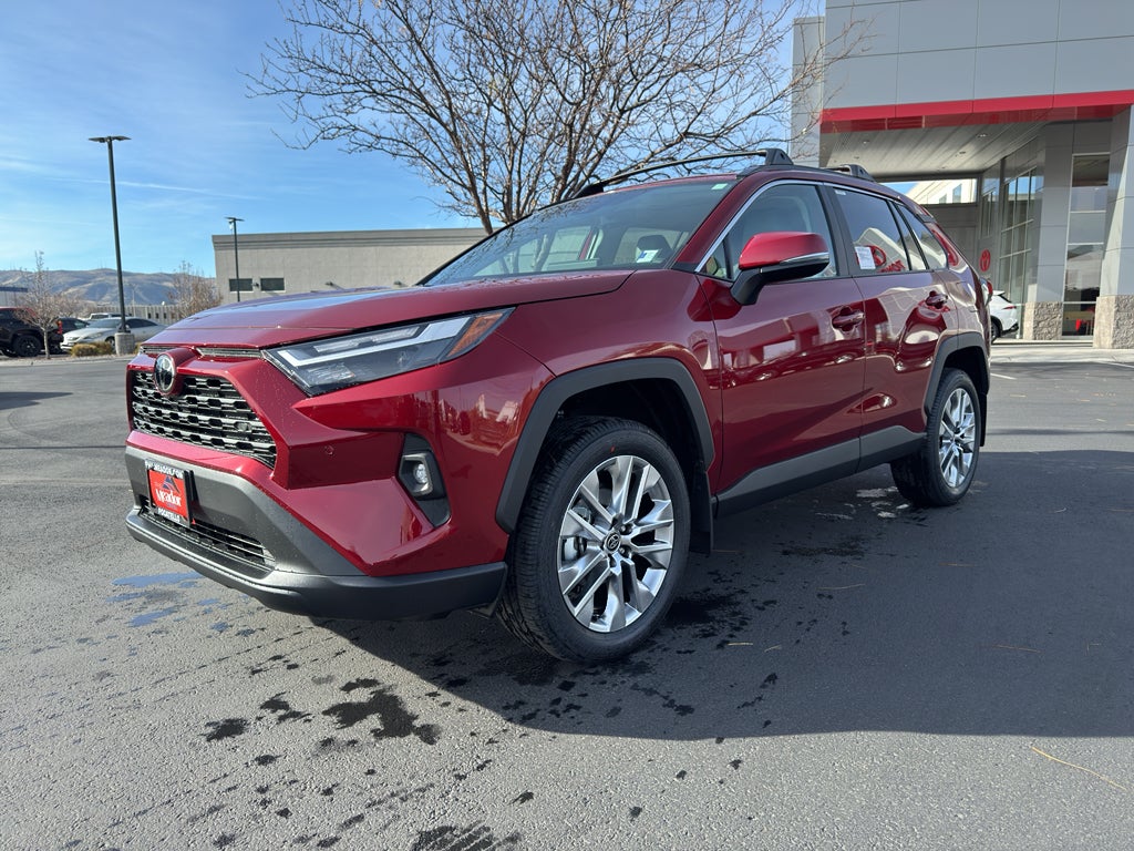 2025 Toyota RAV4 XLE Premium