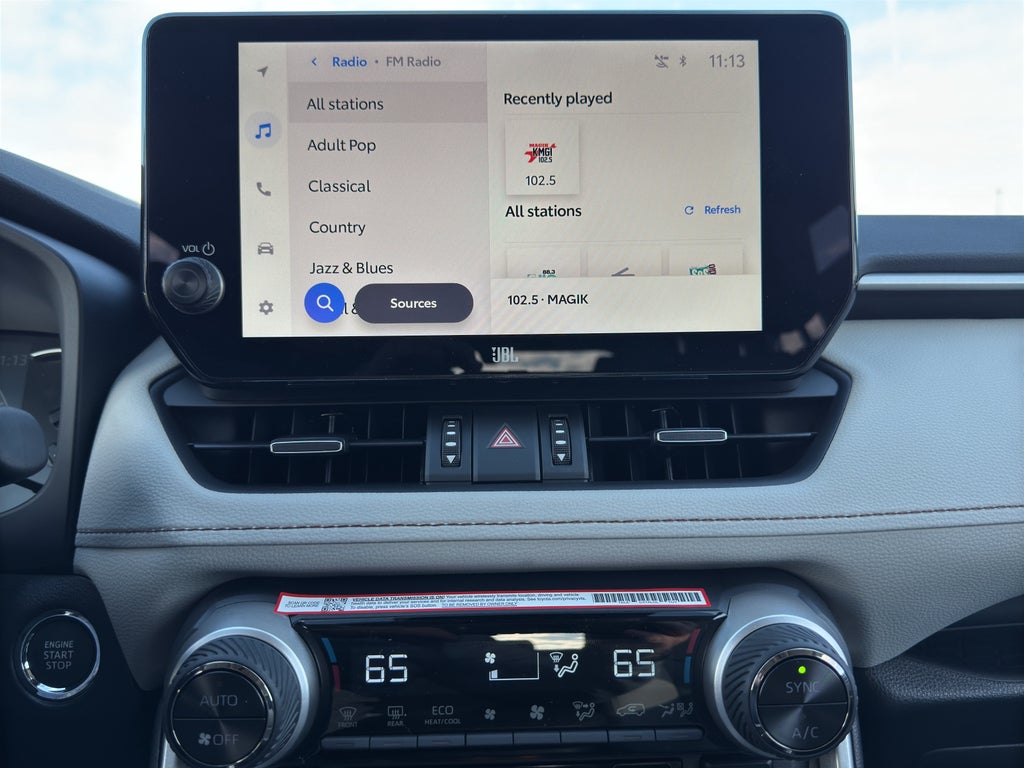 2025 Toyota RAV4 XLE Premium