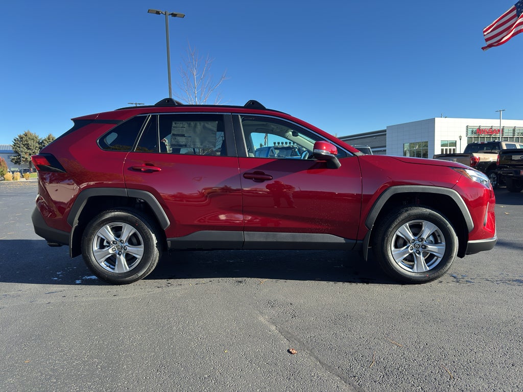 2025 Toyota RAV4 XLE