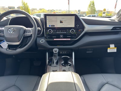 2026 Toyota Highlander Hybrid Hybrid Platinum