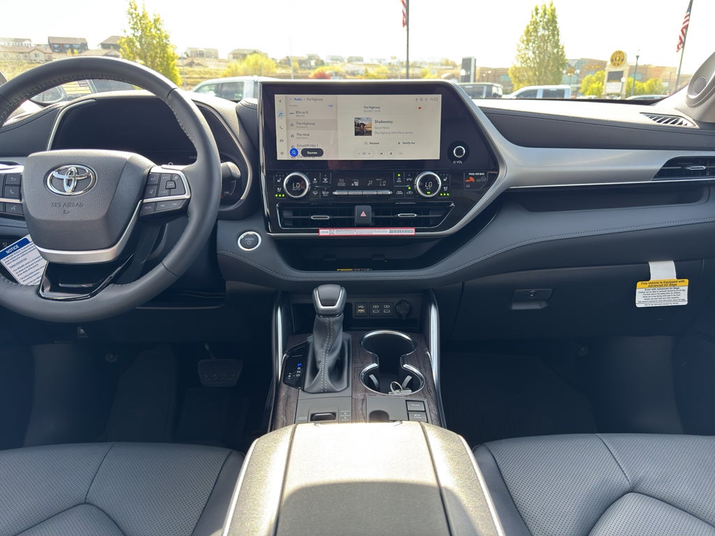 2026 Toyota Highlander Hybrid Hybrid Platinum