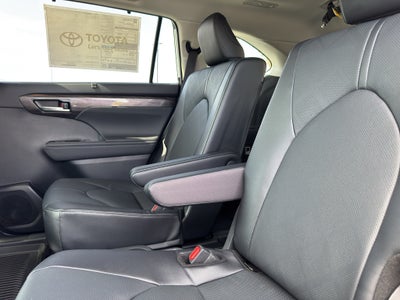 2026 Toyota Highlander Hybrid Hybrid Platinum