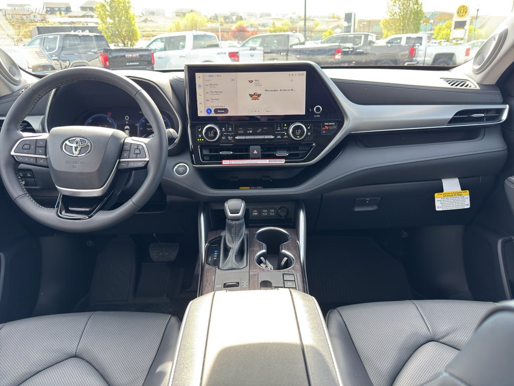 2026 Toyota Highlander Hybrid Hybrid Platinum