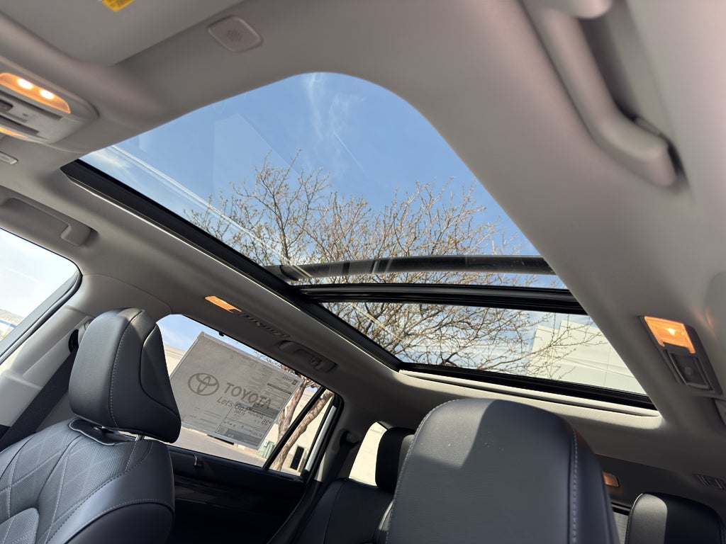 2026 Toyota Highlander Hybrid Hybrid Platinum