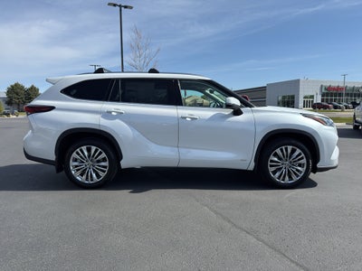 2026 Toyota Highlander Hybrid Hybrid Platinum
