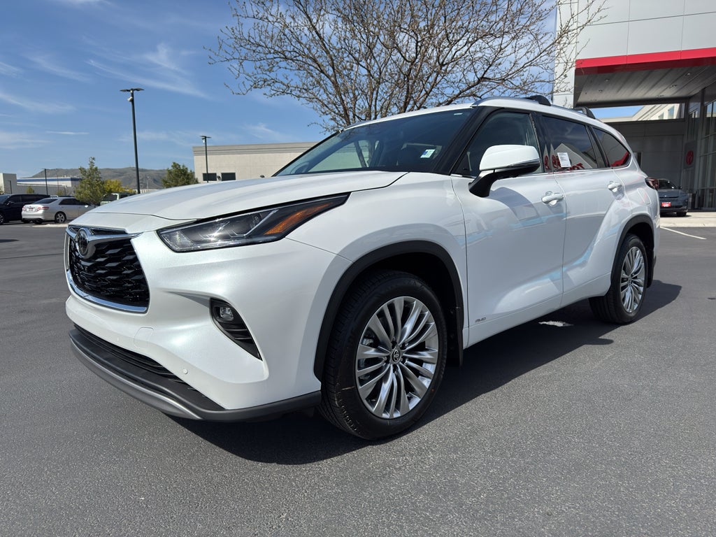 2026 Toyota Highlander Hybrid Hybrid Platinum