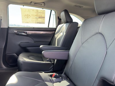 2026 Toyota Highlander Hybrid Hybrid Limited