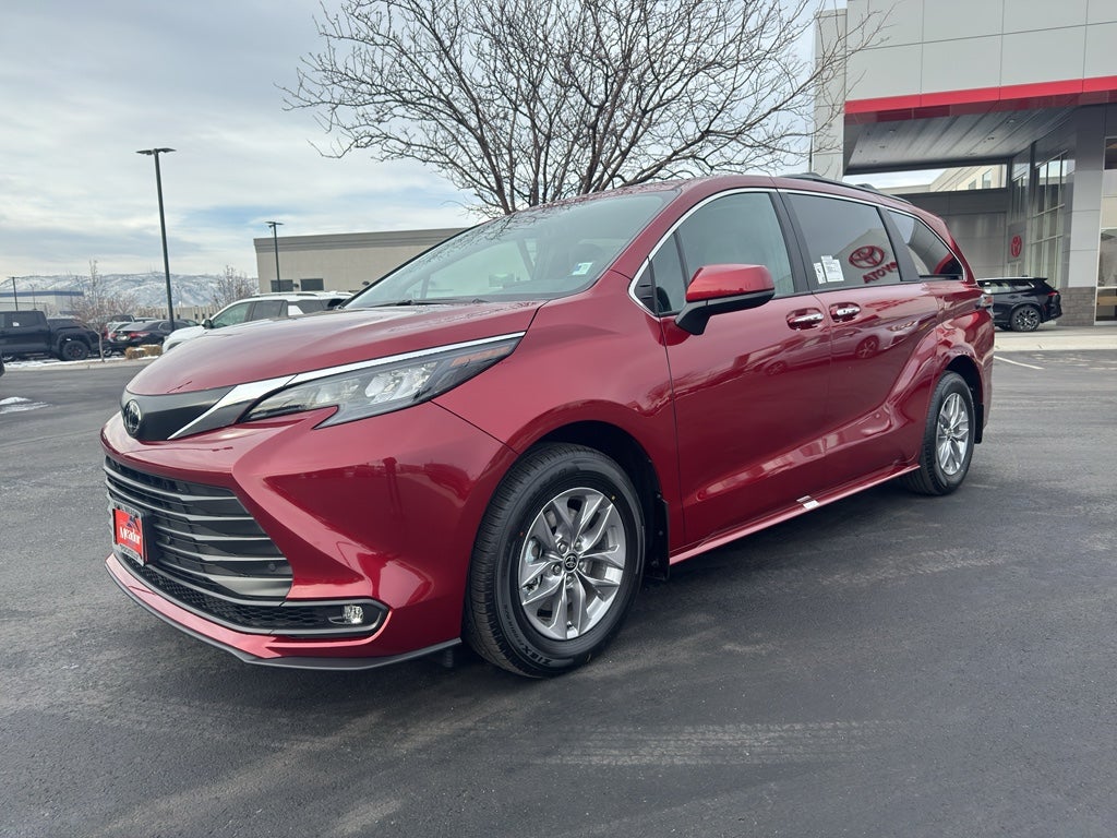 2026 Toyota Sienna XLE