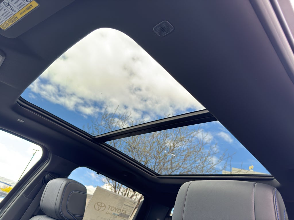 2026 Toyota Tundra i-FORCE MAX Platinum i-FORCE MAX