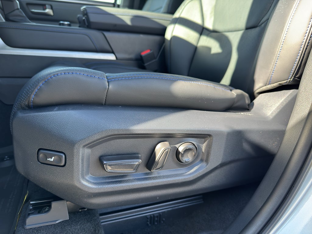 2026 Toyota Tundra i-FORCE MAX Platinum i-FORCE MAX