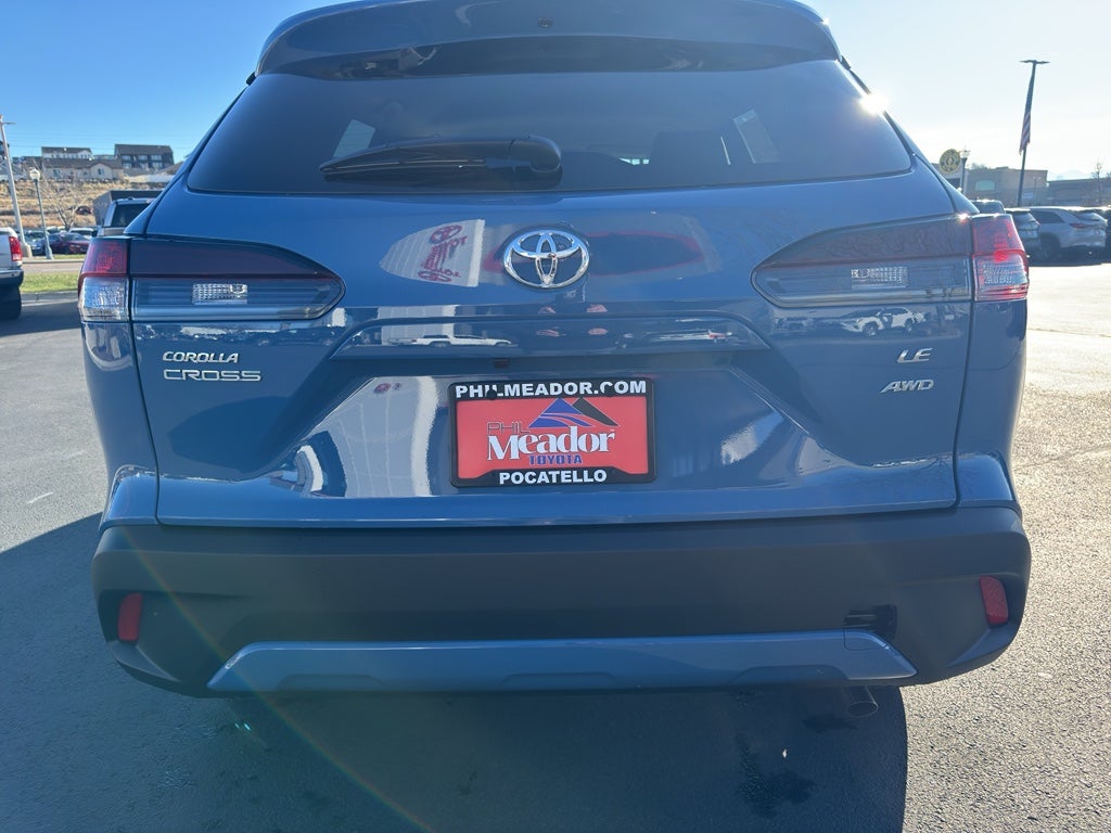 2026 Toyota Corolla Cross LE