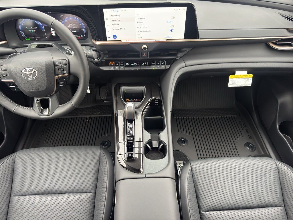 2026 Toyota Toyota Crown Signia Limited