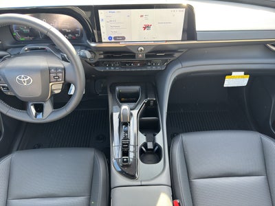 2025 Toyota Toyota Crown Signia Limited