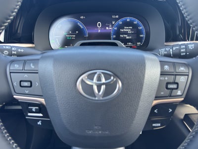 2025 Toyota Toyota Crown Signia Limited