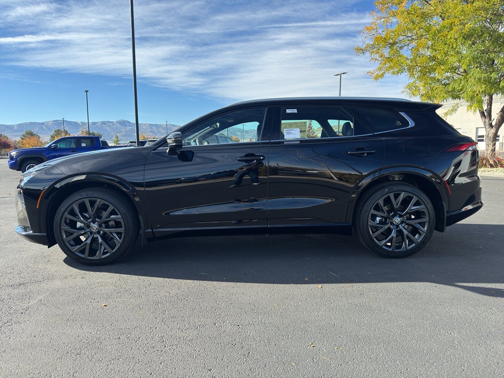 2025 Toyota Toyota Crown Signia Limited