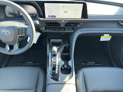 2025 Toyota Toyota Crown Signia Limited