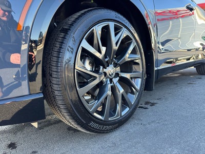 2025 Toyota Toyota Crown Signia Limited