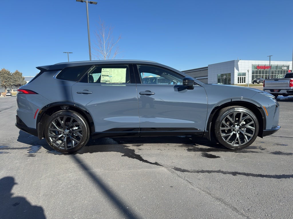 2025 Toyota Toyota Crown Signia Limited