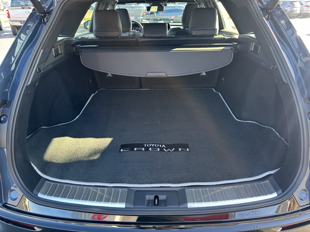 2025 Toyota Toyota Crown Signia Limited