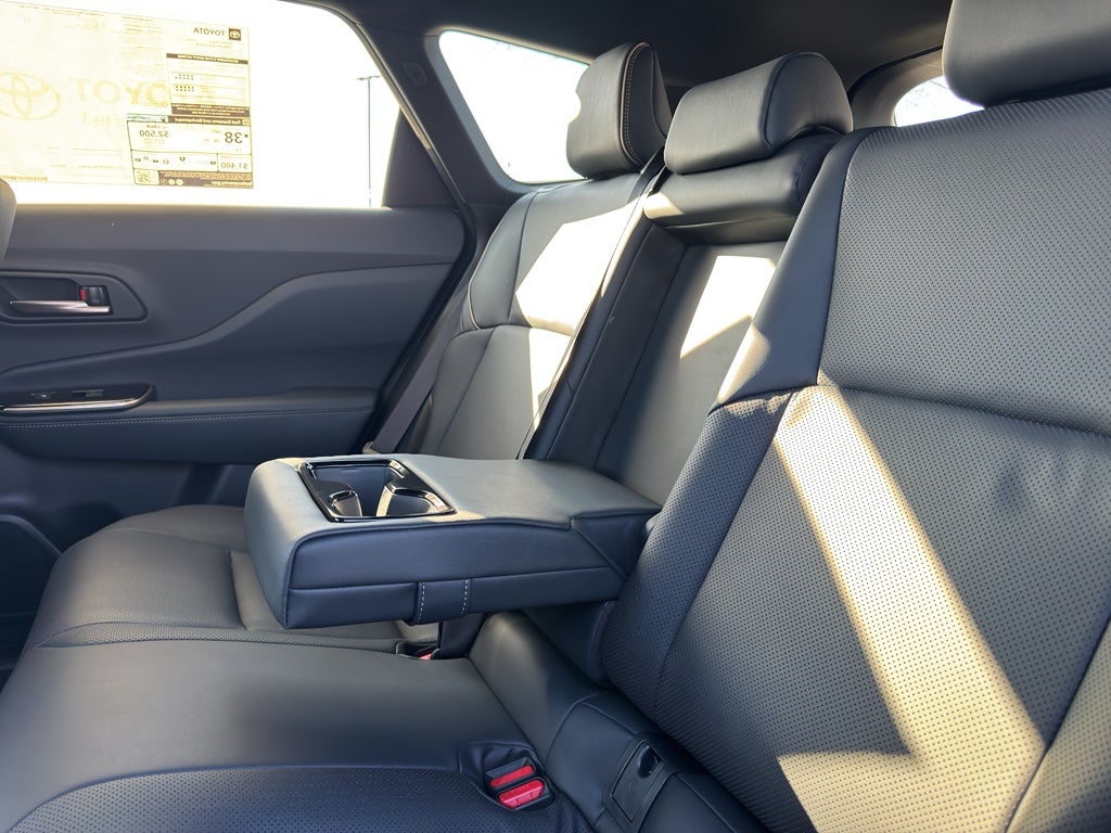 2025 Toyota Toyota Crown Signia Limited