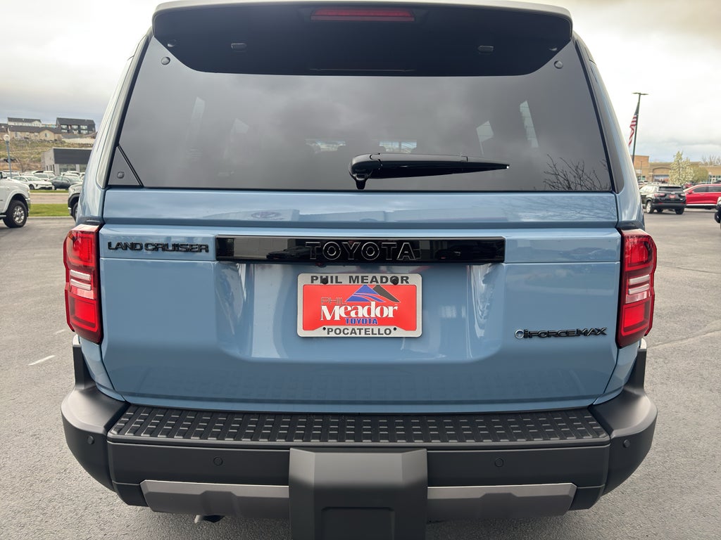 2026 Toyota Land Cruiser 4WD (Natl)