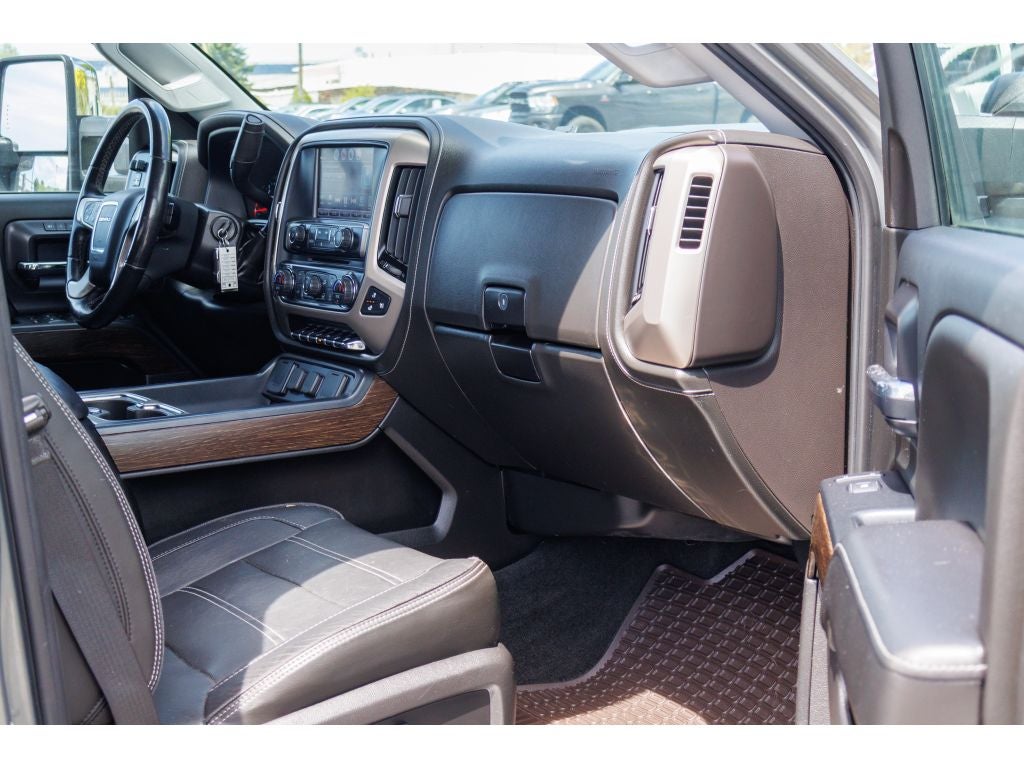 2018 GMC Sierra Denali