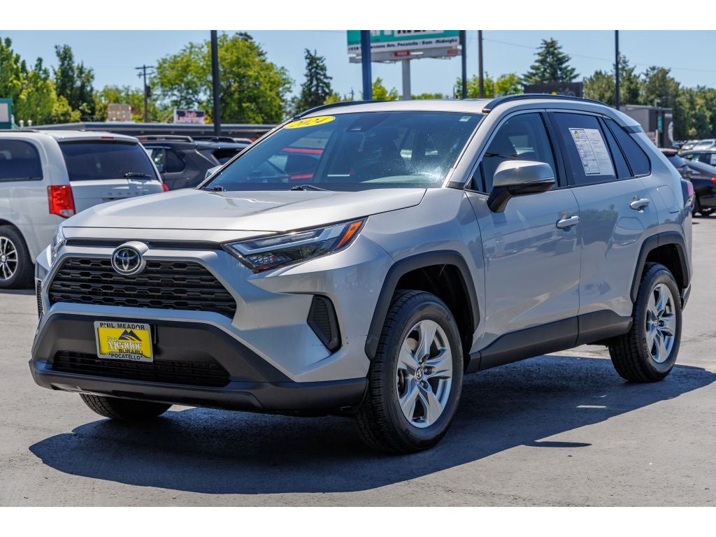 2024 Toyota RAV4 XLE