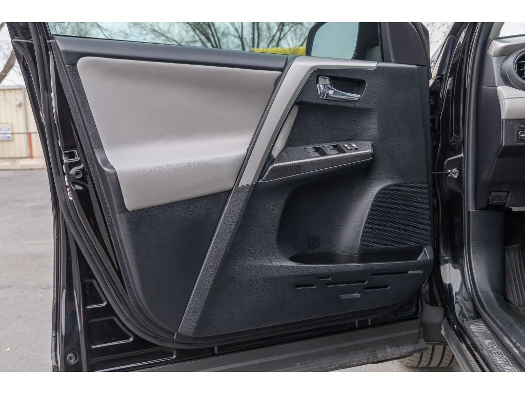 2018 Toyota RAV4 Adventure