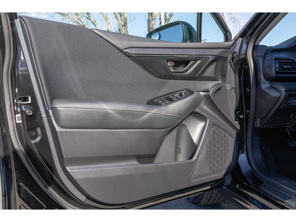 2025 Subaru Legacy Base