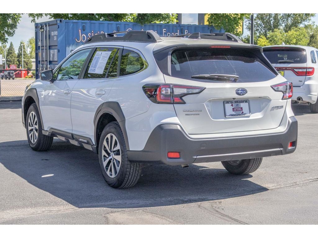 2025 Subaru Outback Premium