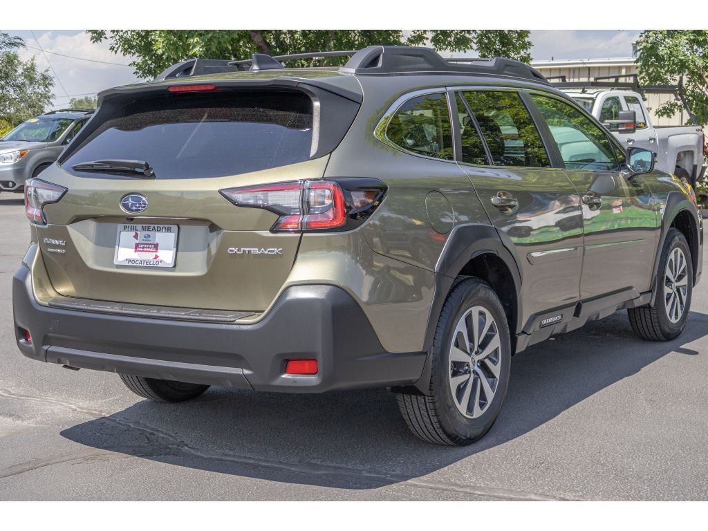 2025 Subaru Outback Premium
