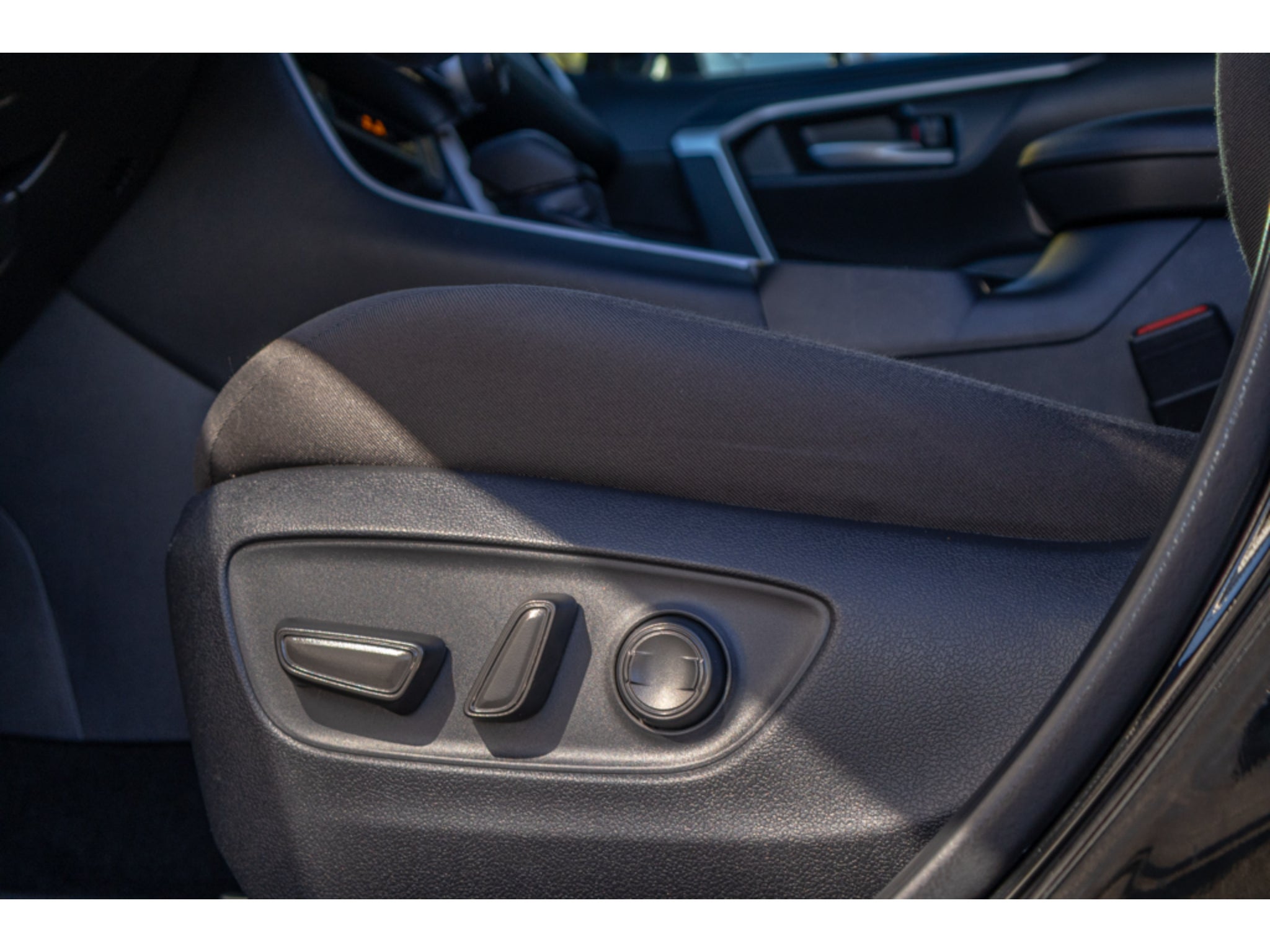 2025 Toyota RAV4 Hybrid Hybrid XLE