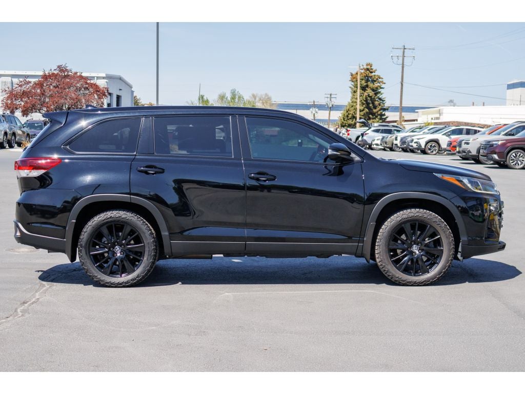 2019 Toyota Highlander SE