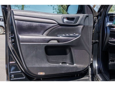 2019 Toyota Highlander SE