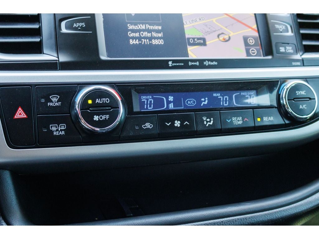 2019 Toyota Highlander SE