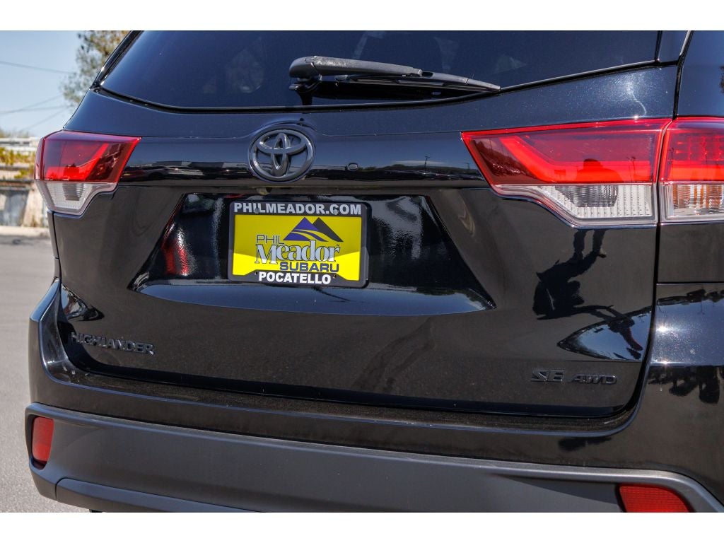 2019 Toyota Highlander SE