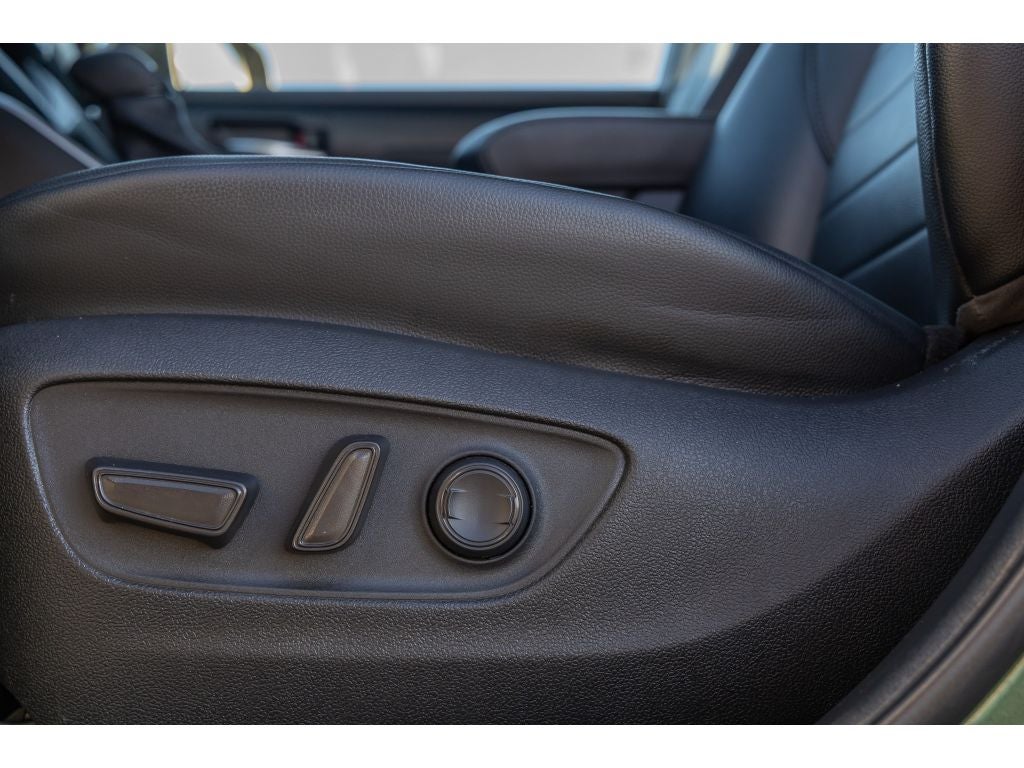 2023 Toyota Highlander Hybrid Hybrid XLE