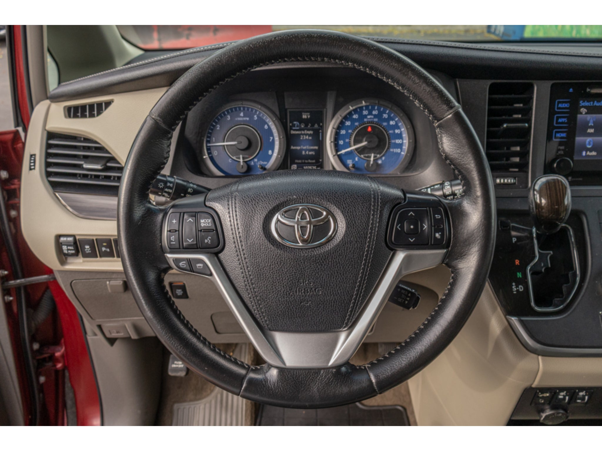 2015 Toyota Sienna XLE