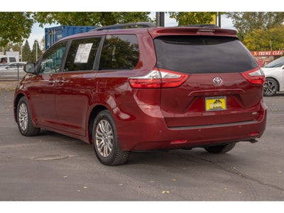 2015 Toyota Sienna XLE