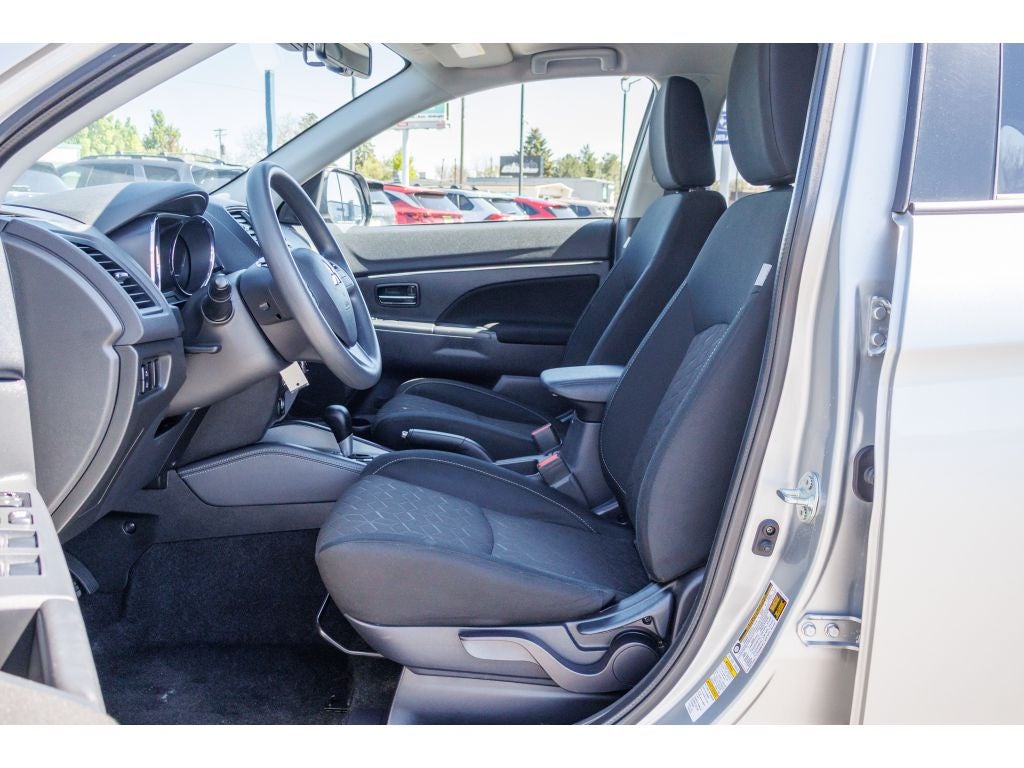 2025 Mitsubishi Outlander Sport ES