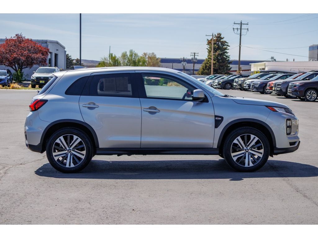 2025 Mitsubishi Outlander Sport ES