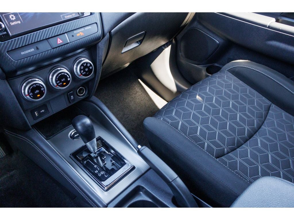2025 Mitsubishi Outlander Sport ES