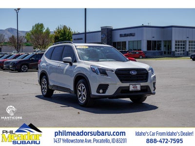 2022 Subaru Forester Premium