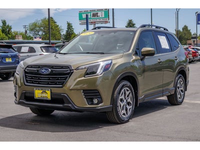 2024 Subaru Forester Premium