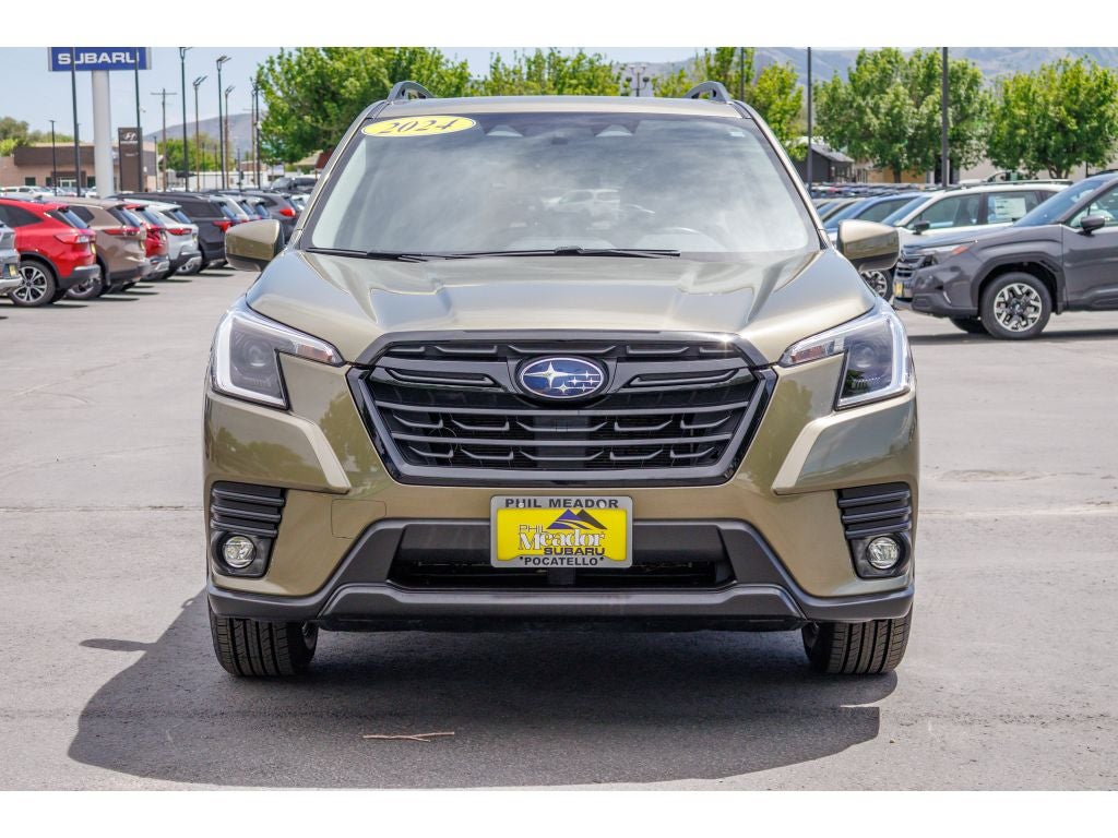 2024 Subaru Forester Premium