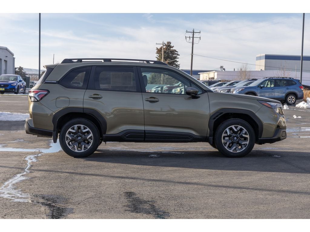 2025 Subaru Forester Premium
