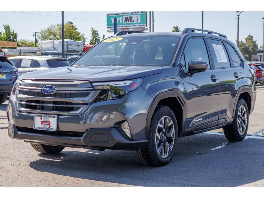2025 Subaru Forester Premium