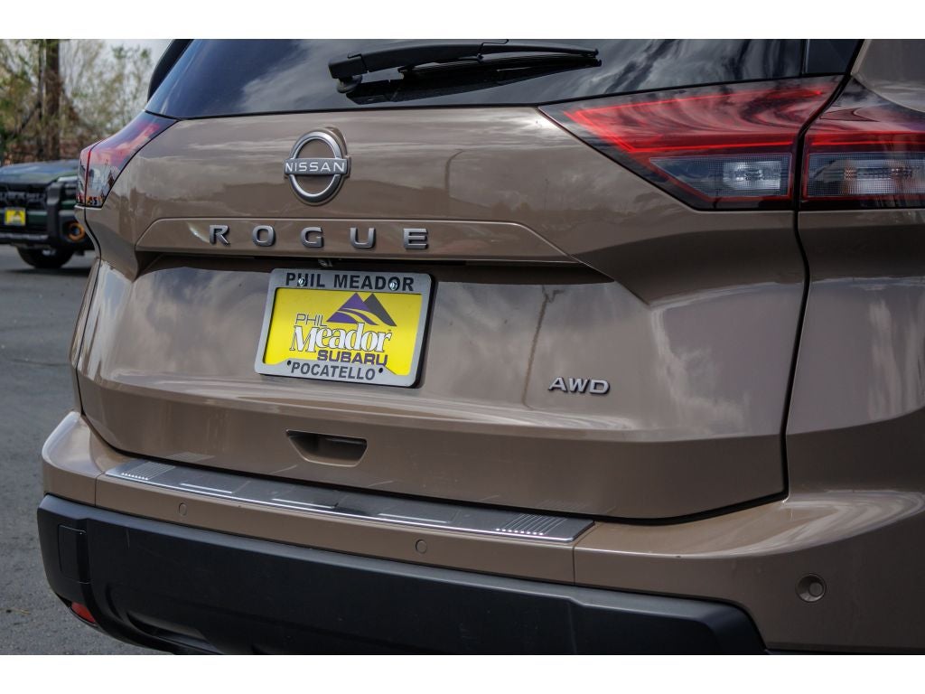 2025 Nissan Rogue SV